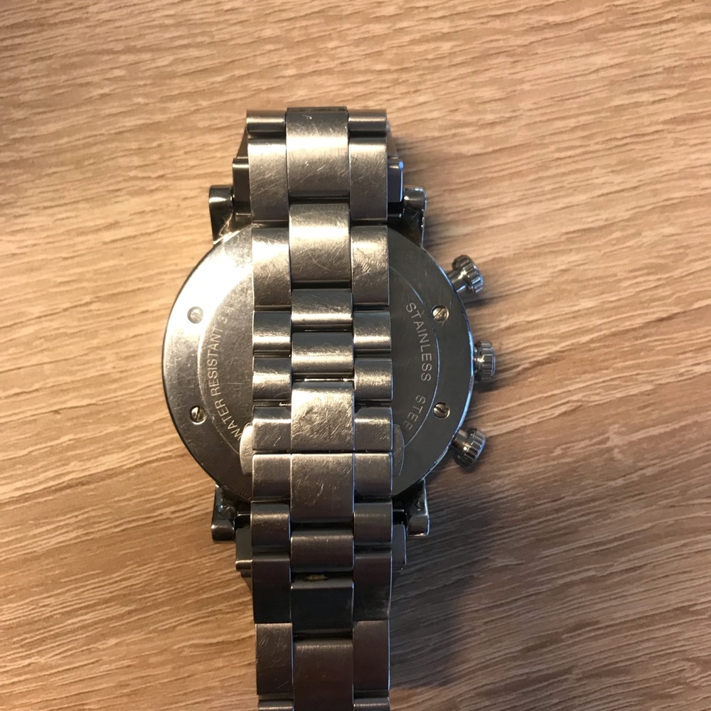 Watch - Picture 4 of 5